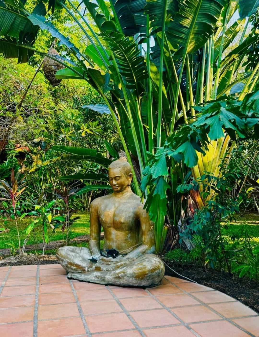 Tara Lodge Haven Of Peace Kep Buitenkant foto